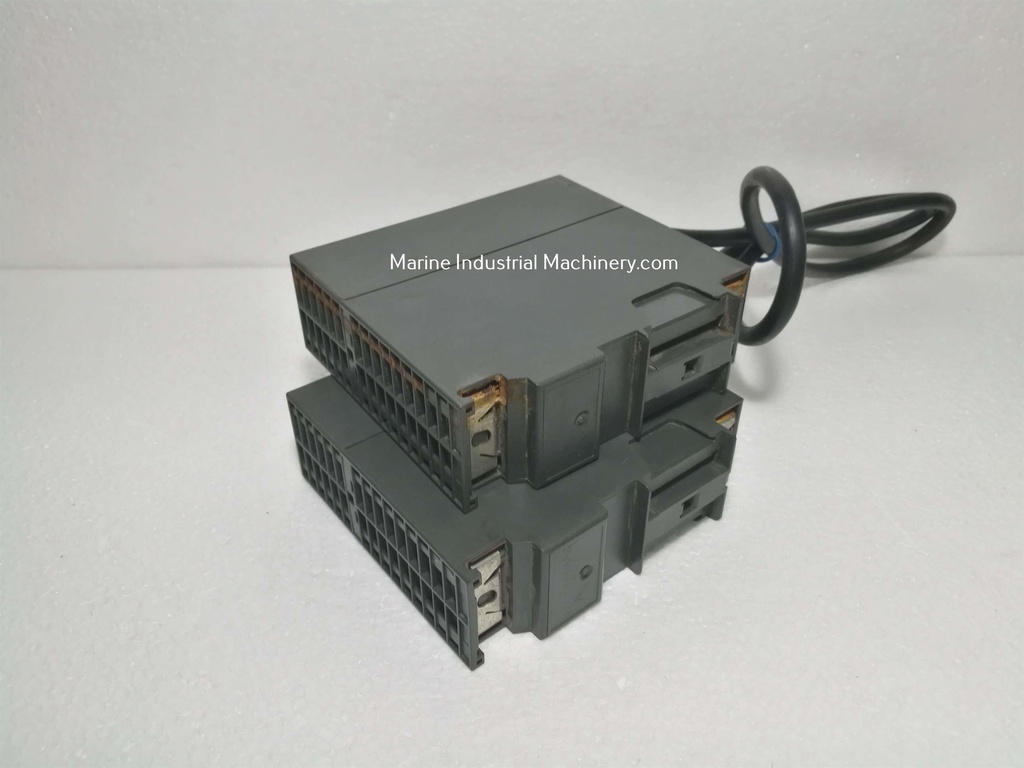 Siemens SIMATIC S7 6ES7 365-0BA01-0AA0 PLC Interface Module