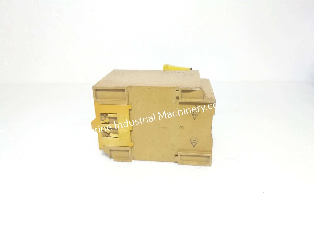 Omron G71-OD16 Output Module