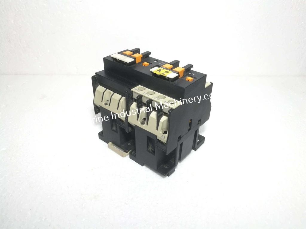 Telemecanique CA2 DK22 Control Relay
