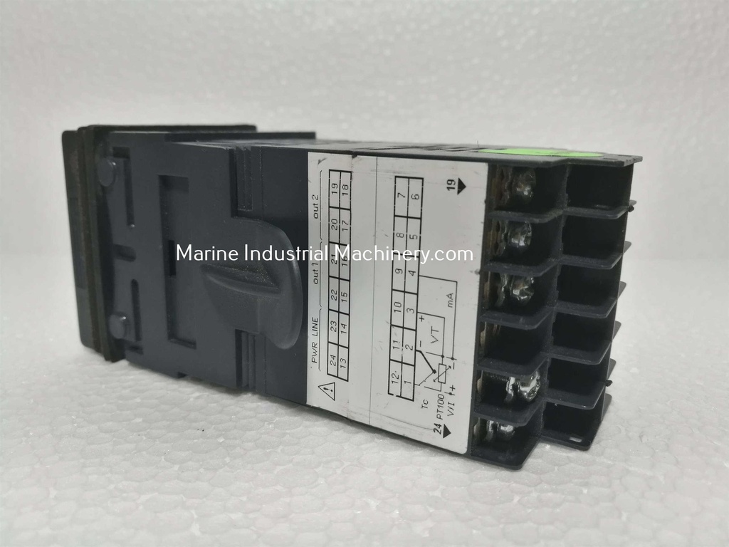 Gefran 600-R-R-0-0-1 Temperature Controller