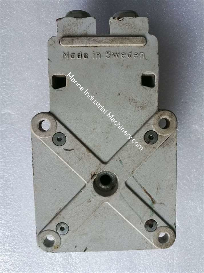 Elomek 720T Door Holder Magnet