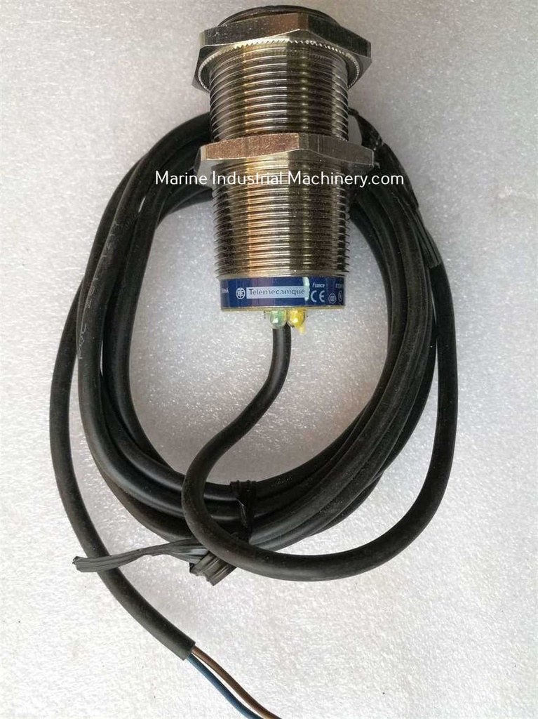 Telemecanique XS1 M30MB250 Inductive Proximity Switch