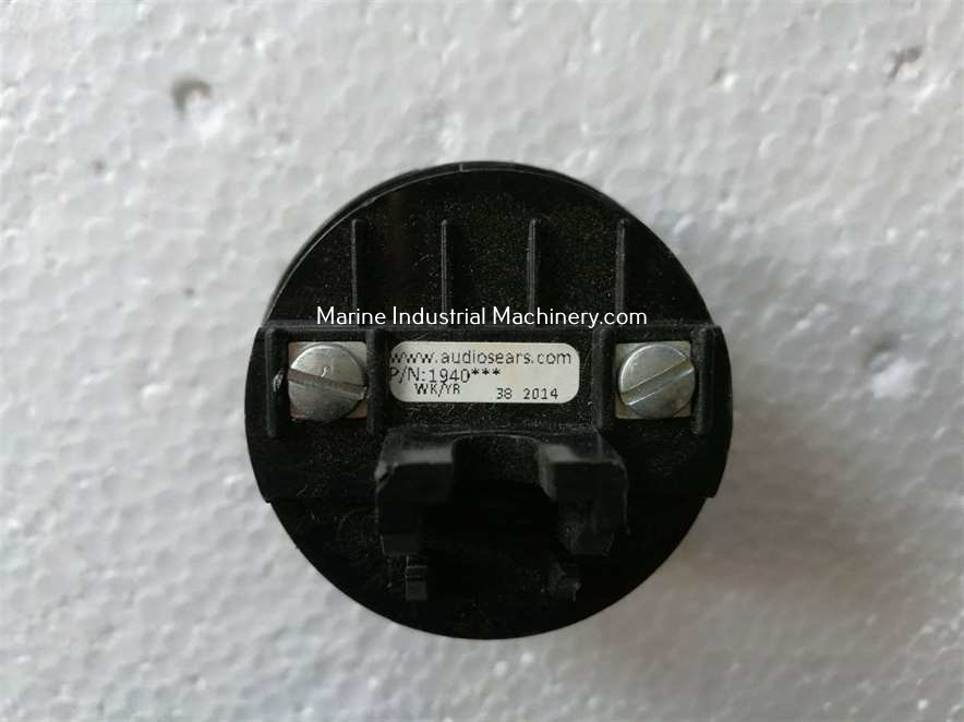 Audiosears 1940 Dynamic Noise Canceling Unamplified Microphone