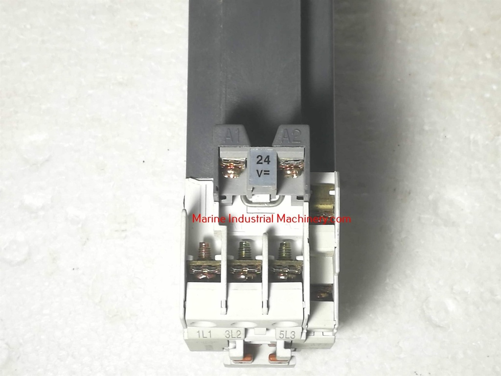 Hyundai UMT22 Contactor Relay
