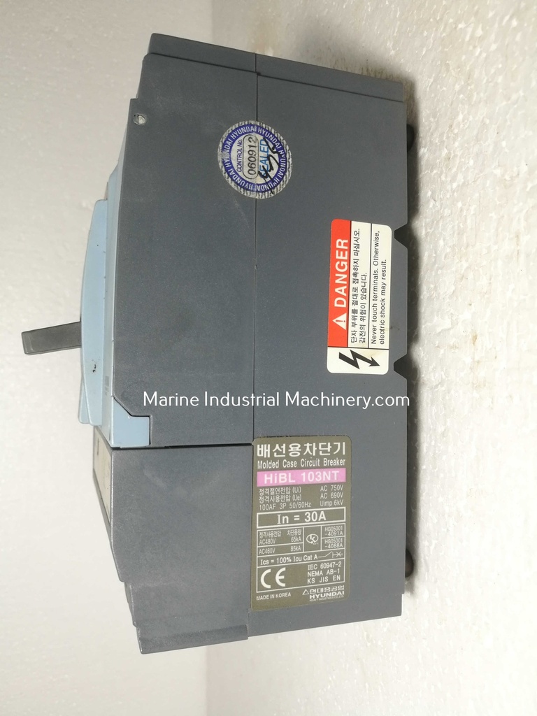 Hyundai HiBL 103NT Molded Case Circuit Breaker(30A)