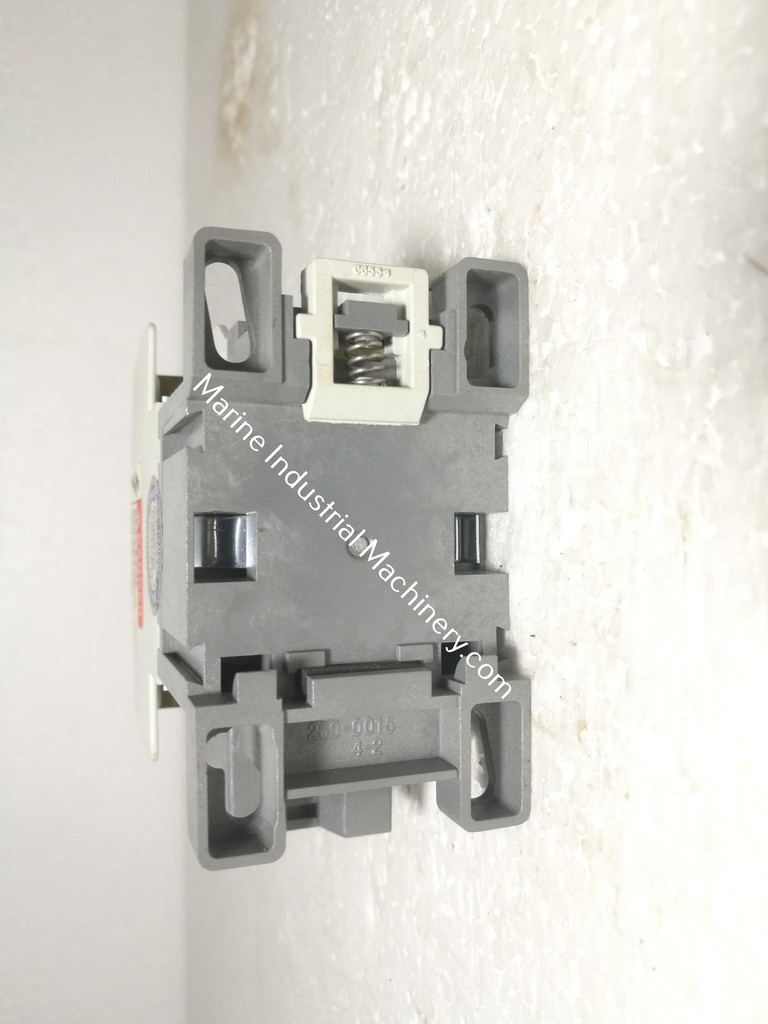 Hyundai HiMC 12 Magnetic Contactor