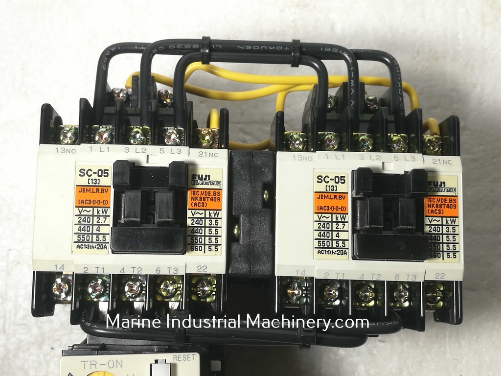 Fuji SC-05[13]-TR-ON Magnetic Contactor With Thermal Overload Relay