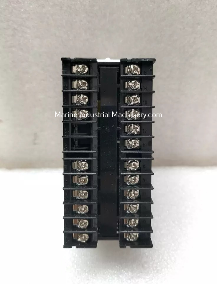 Omron E5EC-RX2ASM-000 Digital Temperature Controlle