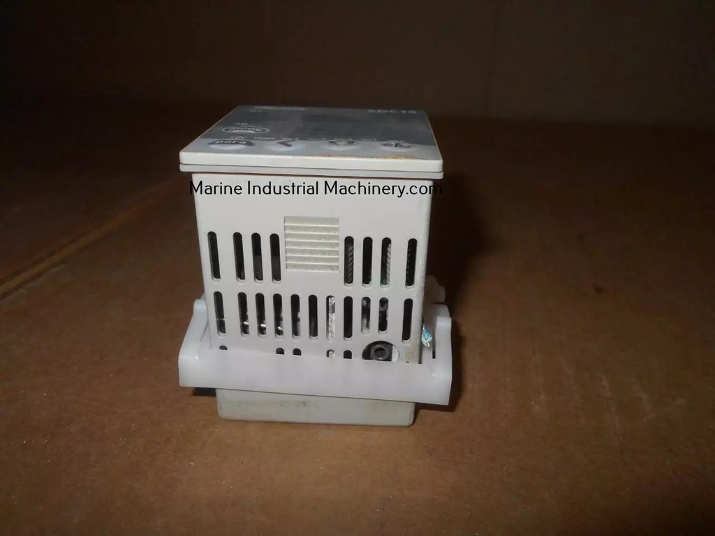 Yamatake SDC15 Temperature Controller