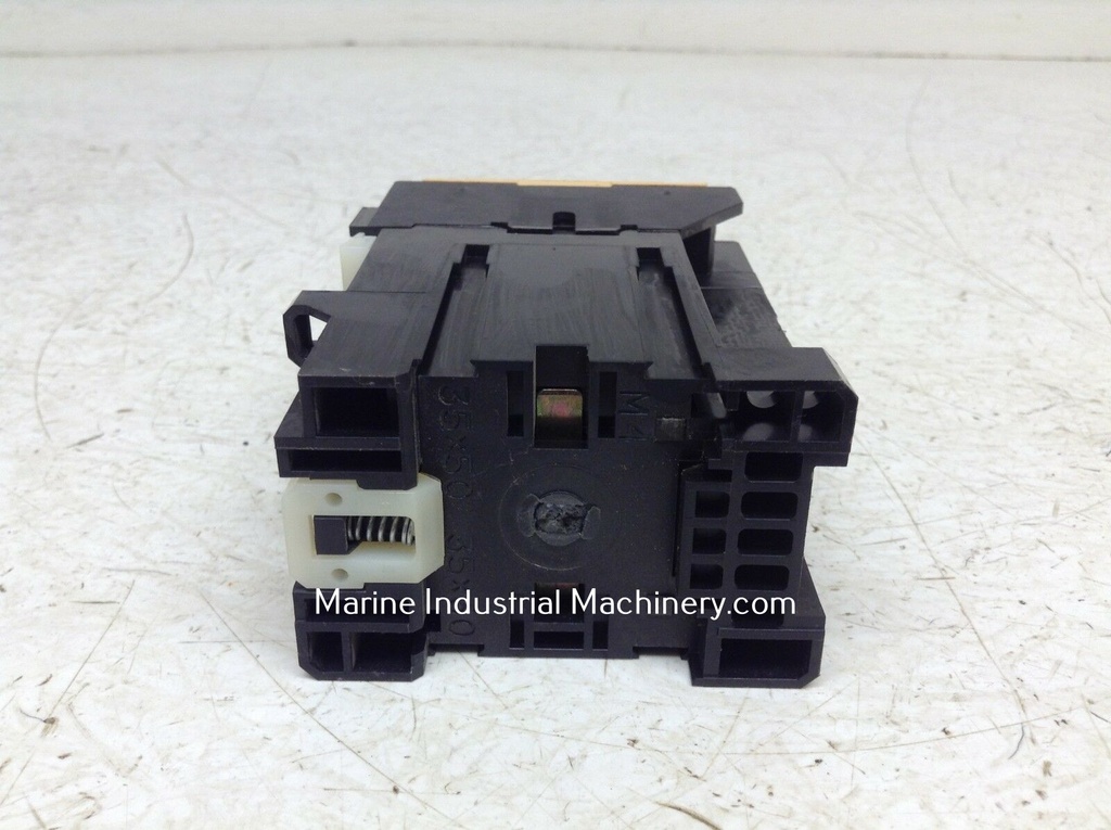 Allen Bradley 100-A09NZ*3 Motor Starter Contactor