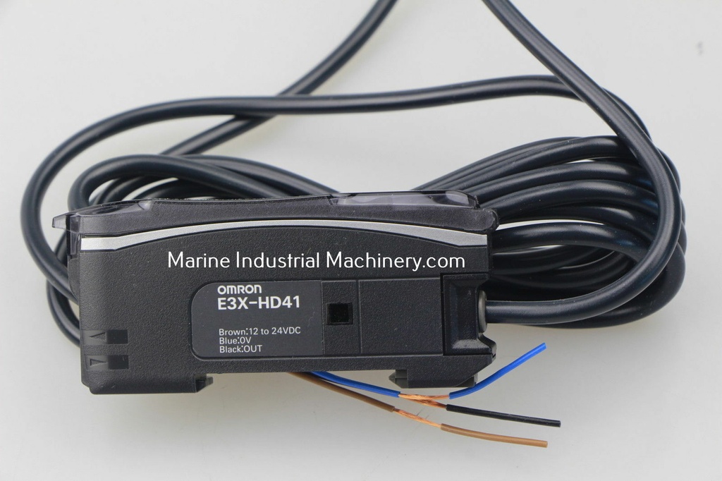 Omron E3X-HD41 Photoelectric Switch