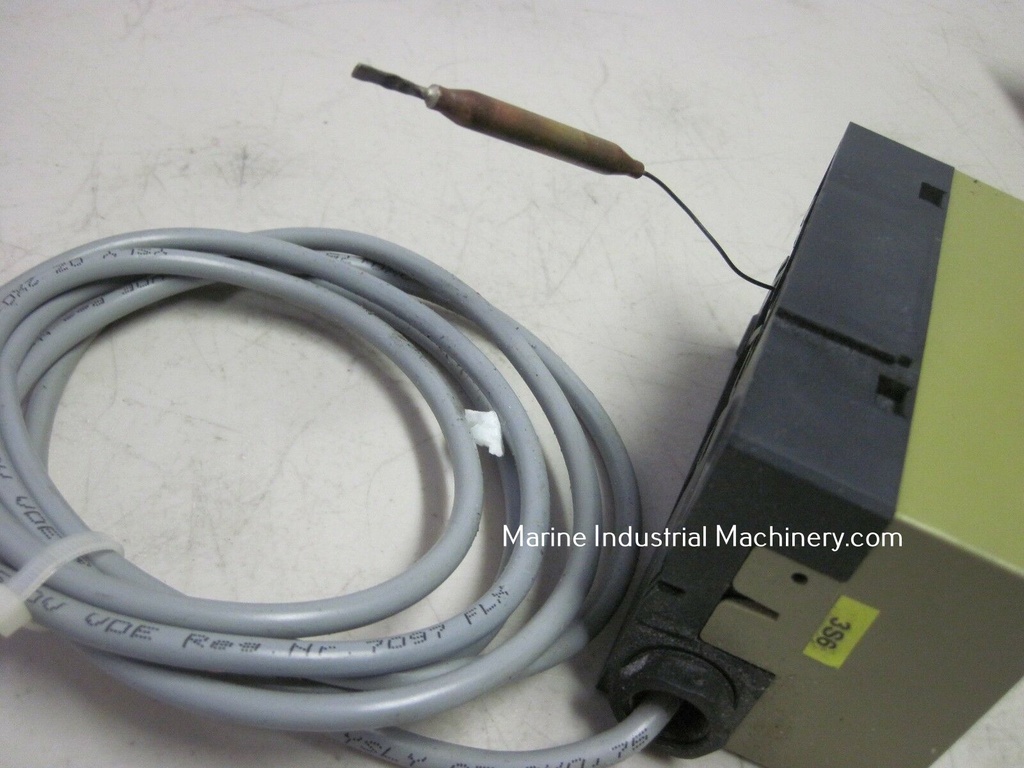 Sauter RAK82.4/3728M Thermostat