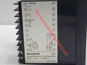 Honeywell DC1040CR-301000-E Temperature Controller