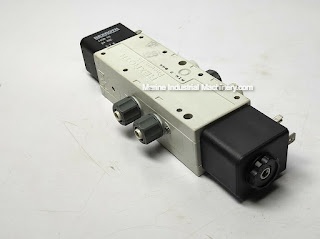 Rexroth R432016668 Pneumatic Directional Control Valve