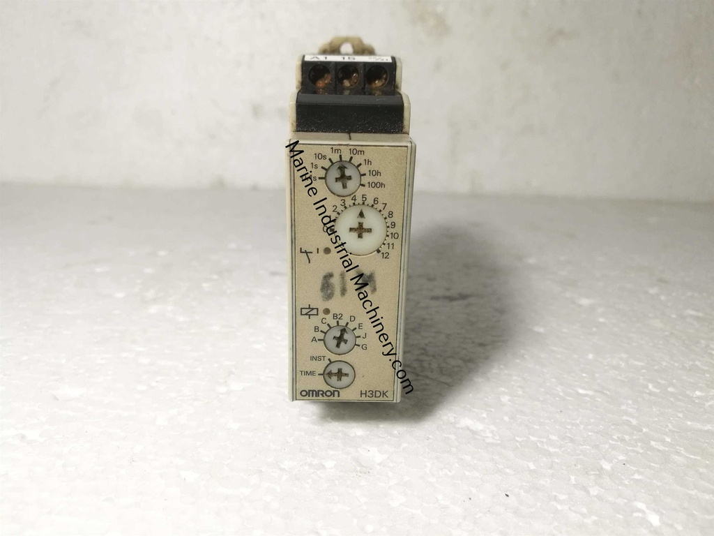 Omron H3DK-M2 Timer Relay