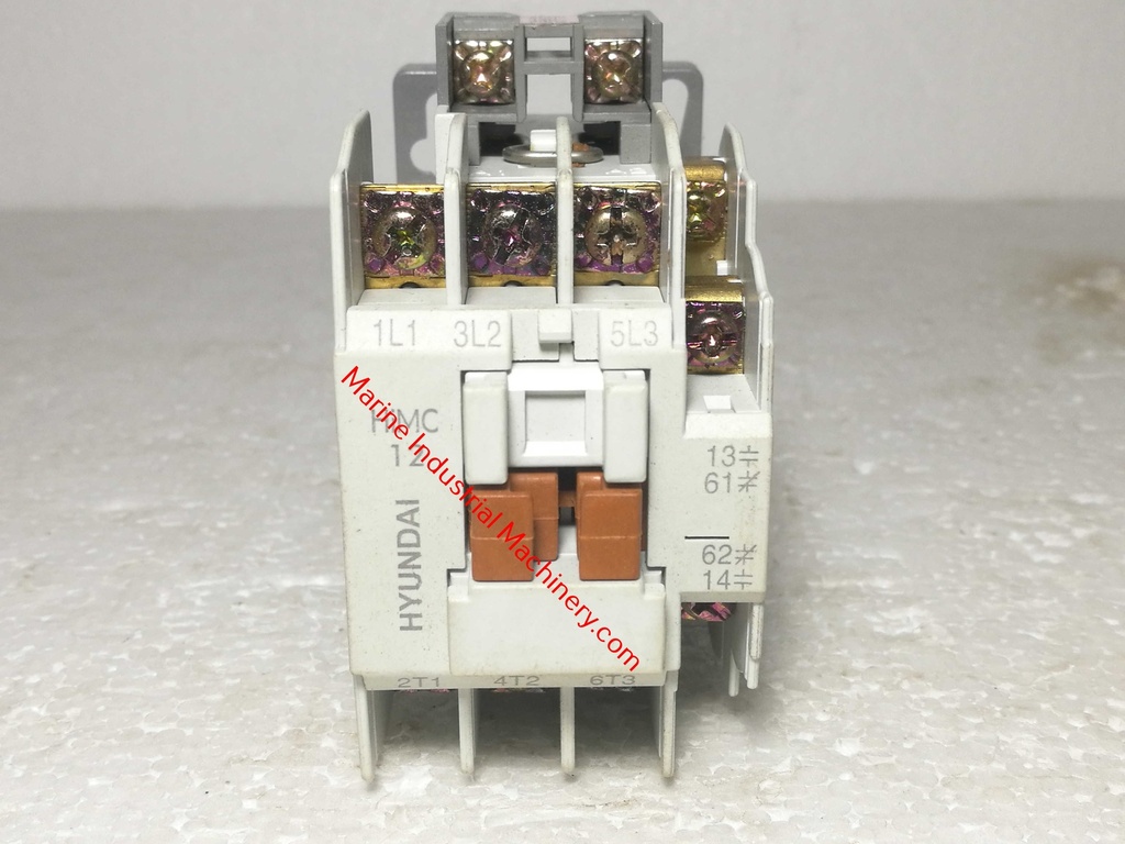 Hyundai HiMC 12 Magnetic Contactor