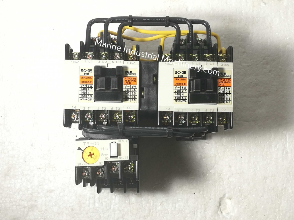 Fuji SC-05[13]-TR-ON Magnetic Contactor With Thermal Overload Relay