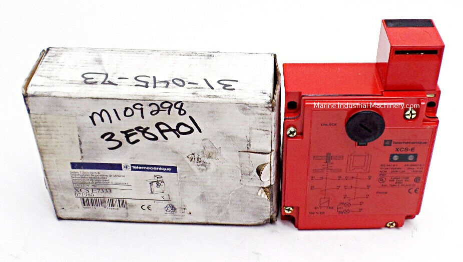 Telemecanique XCSE7333 PLC