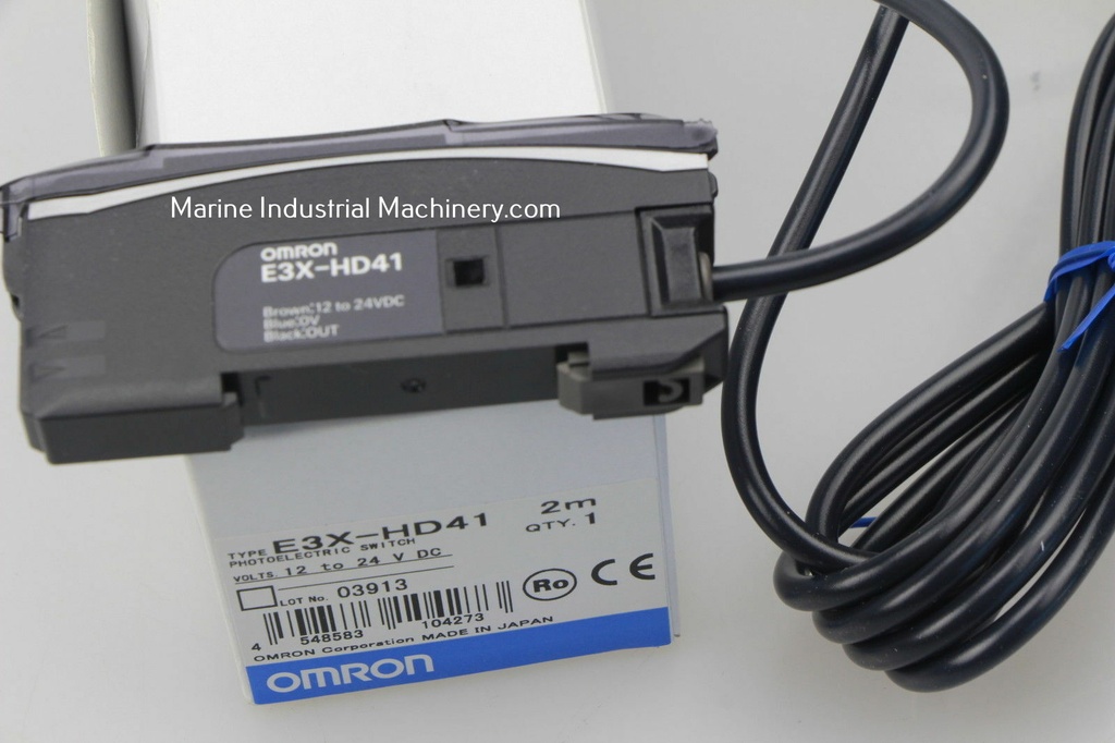 Omron E3X-HD41 Photoelectric Switch
