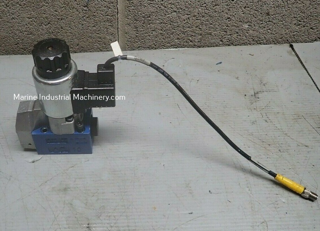 Bosch Rexroth R900049834 Hydraulic Directional Control Valve