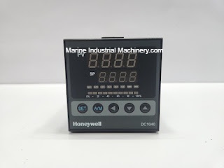 Honeywell DC1040CR-301000-E Temperature Controller
